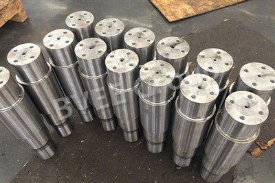 Montáž kolesa náhradných dielov pre prístavný žeriav